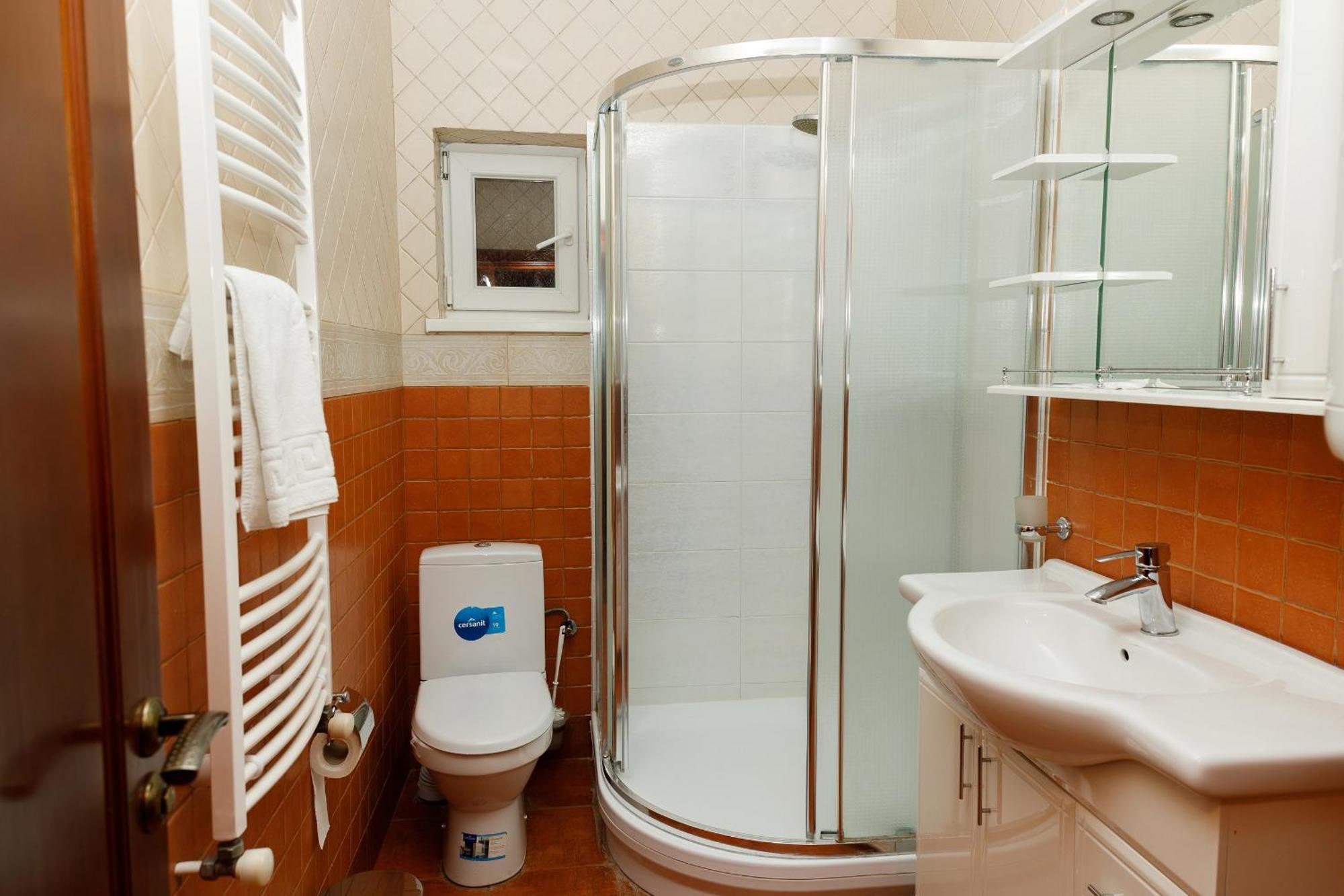 Gostyniy Dvir Synevir Hotel Синевир Екстериор снимка