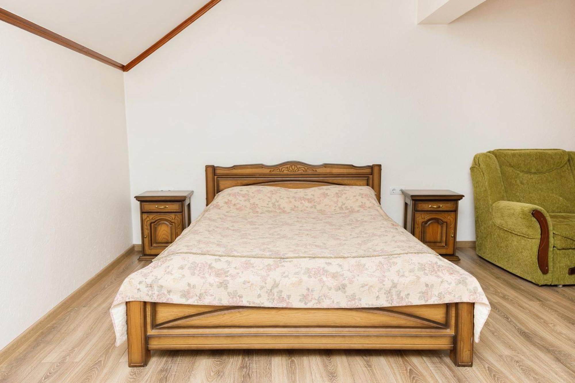 Gostyniy Dvir Synevir Hotel Синевир Екстериор снимка